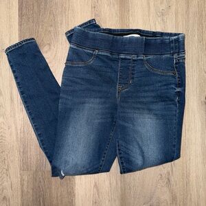 Old Navy Rockstar Jegings Size 4 Distressed Skinny Pull-On Jeans